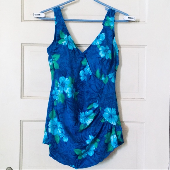 Maxine of Hollywood Other - MAXINE SWIMSUIT 18W Lined, Inset Bra